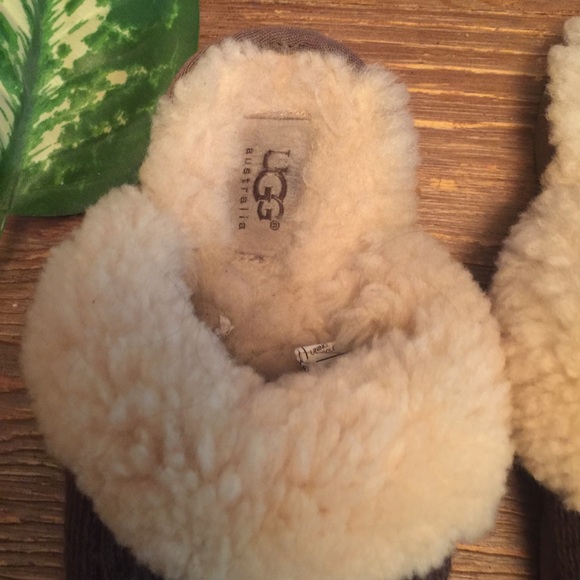 Ugg slippers color brown - Picture 5 of 7